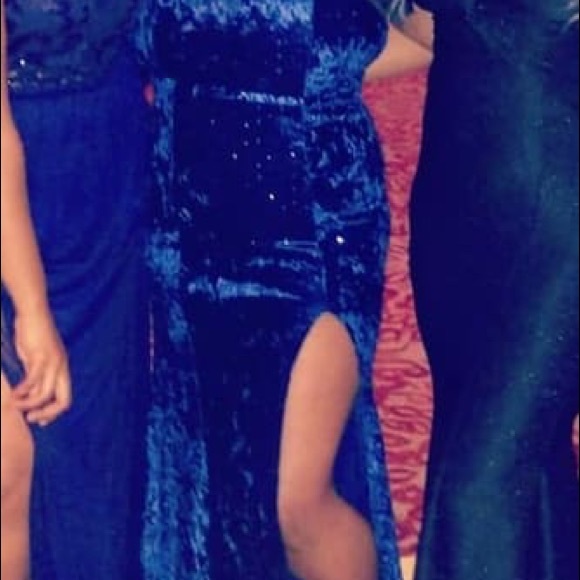 Lulu’s SPECTACULAR NAVY BLUE SEQUIN VELVET GOWN - Picture 6 of 7